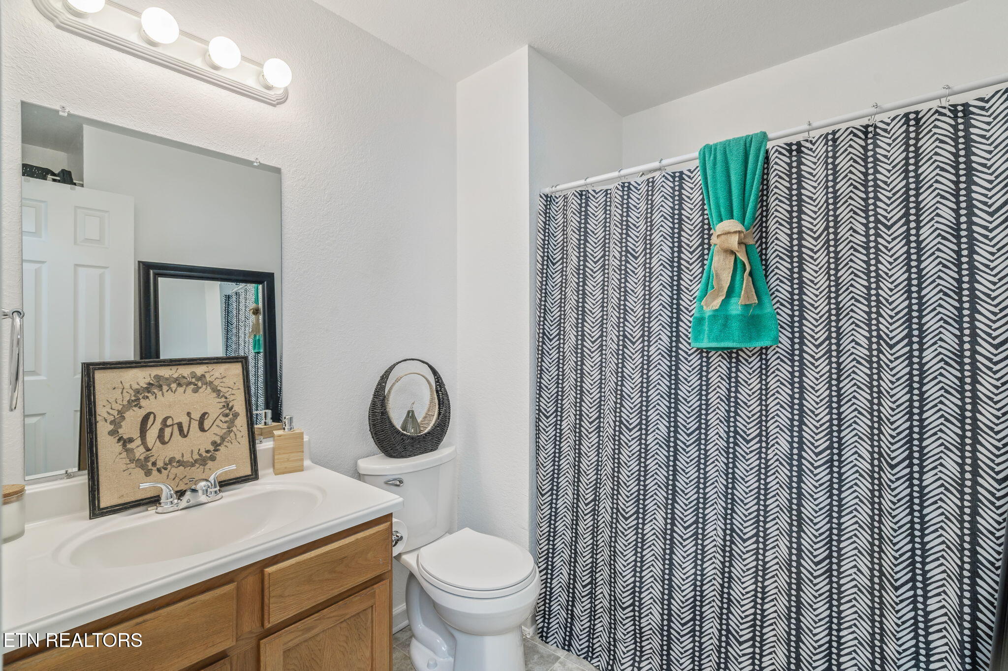 775 Butter And Egg Rd