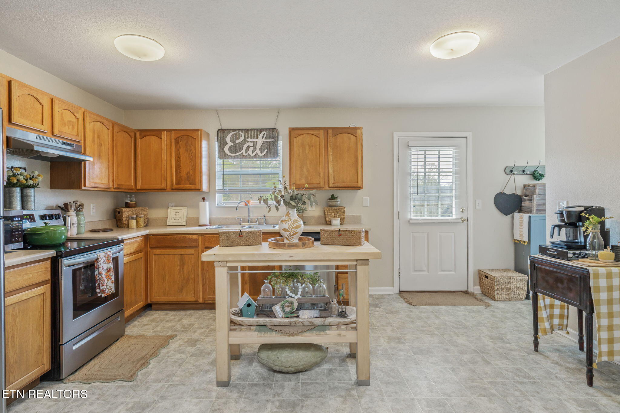 775 Butter And Egg Rd