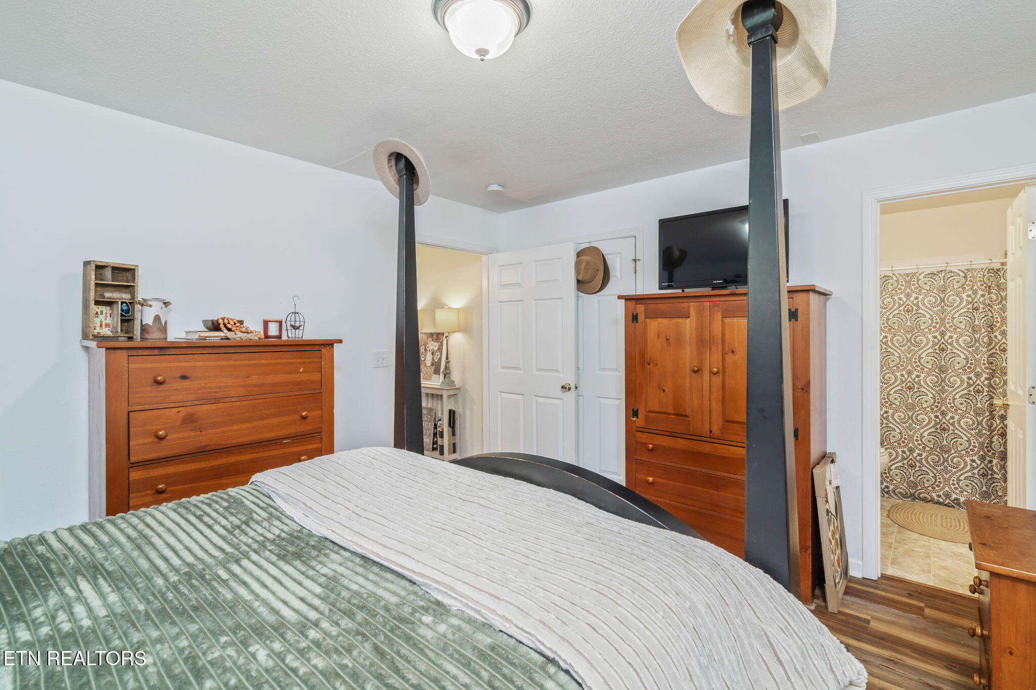 775 Butter And Egg Rd