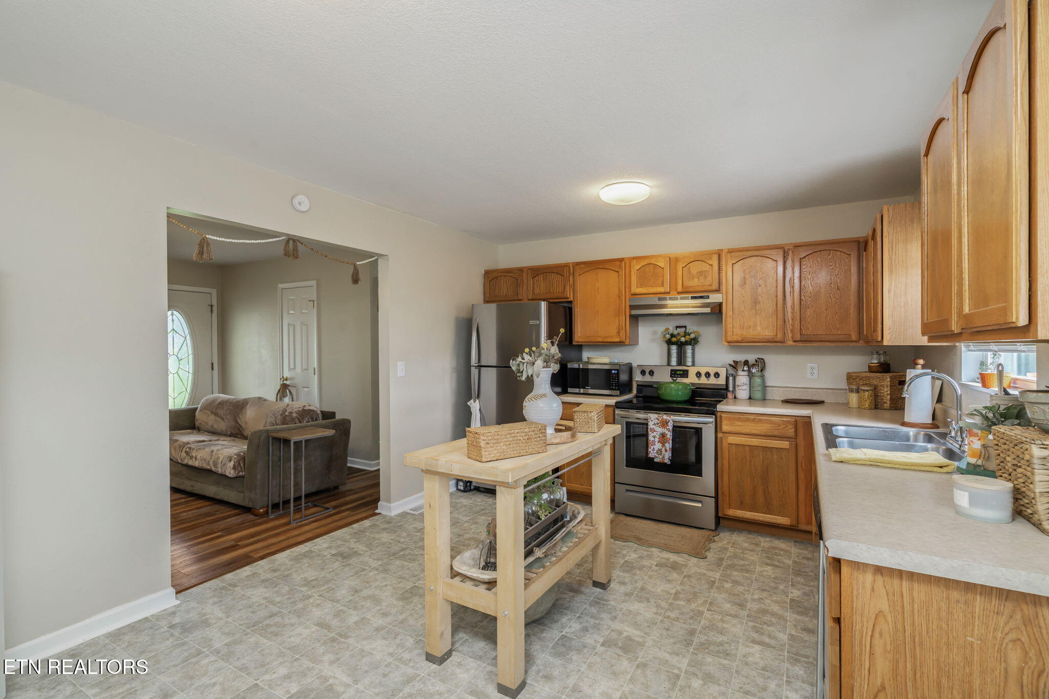 775 Butter And Egg Rd