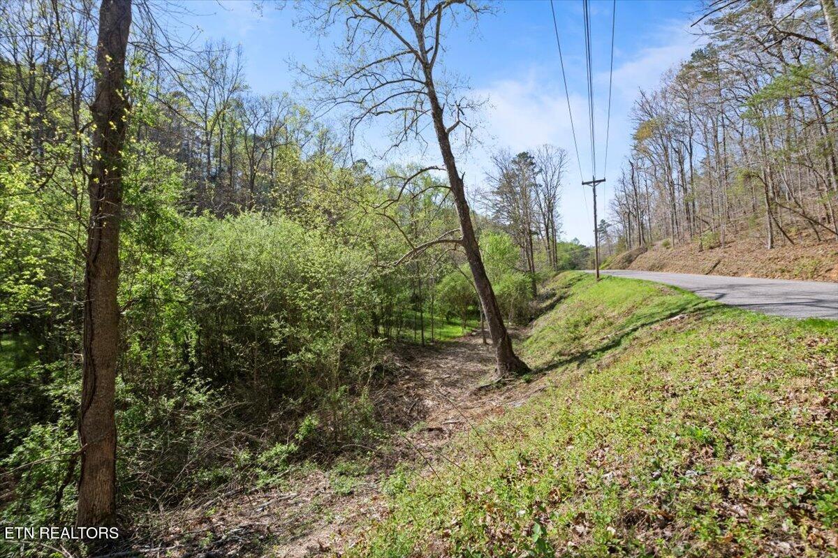 Rainbow View Rd, LaFollette