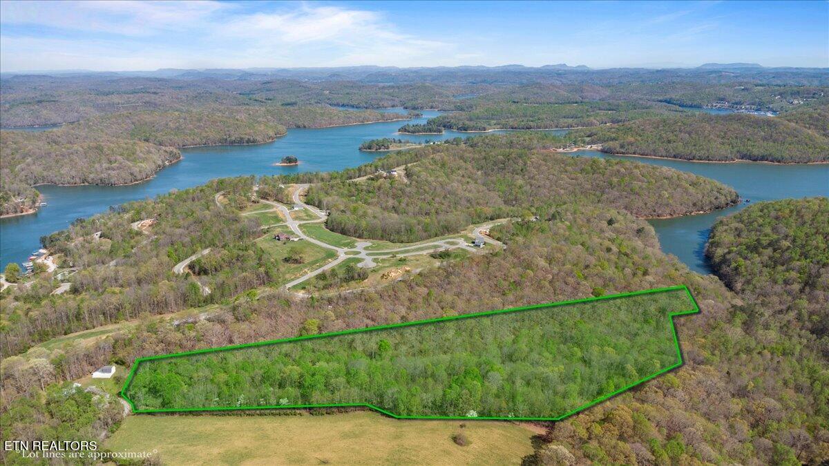 Old Glory Lane, LaFollette