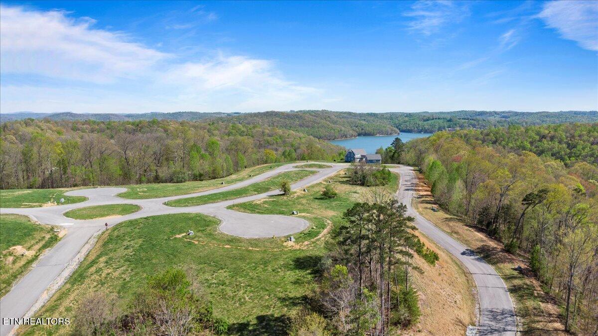 Old Glory Lane, LaFollette