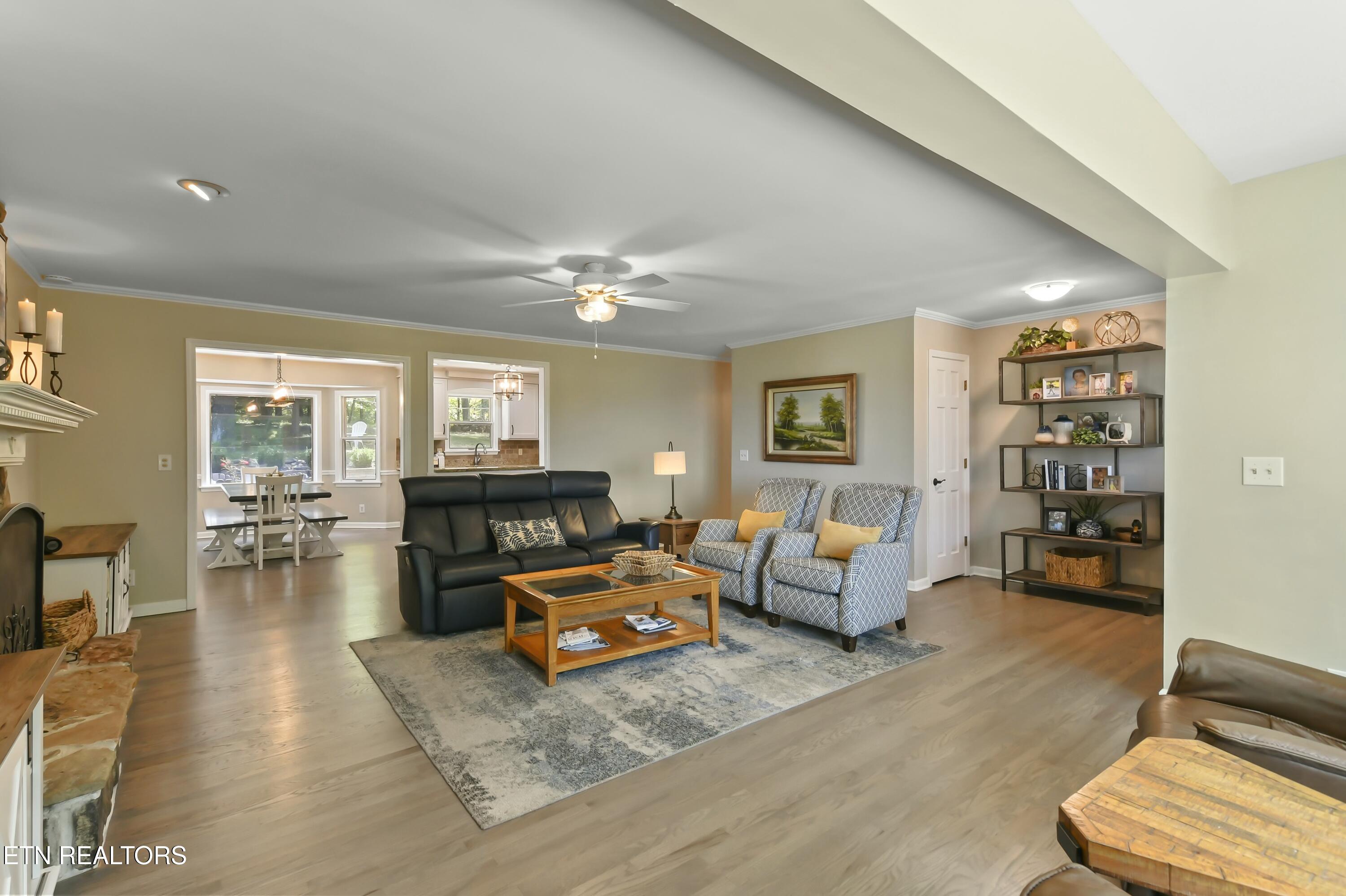 1517 Deerfield Way, LaFollette