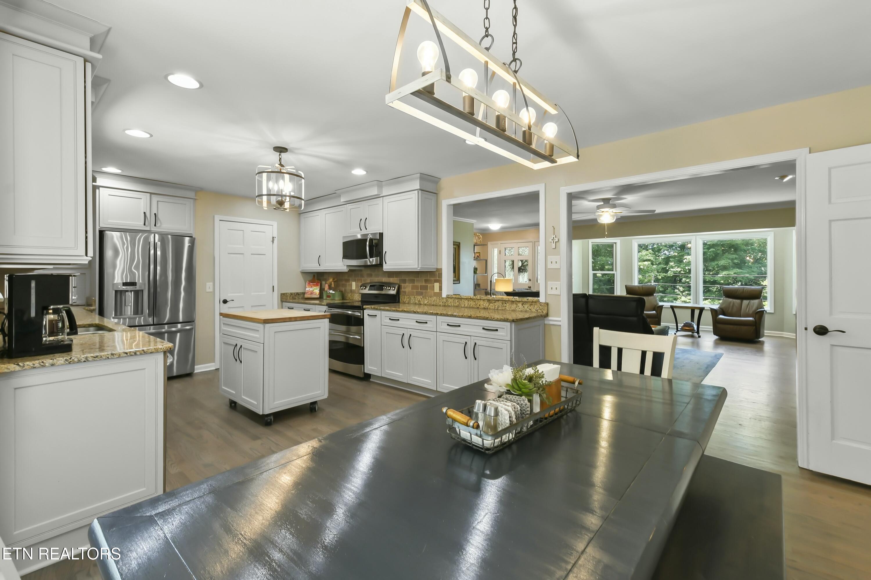1517 Deerfield Way, LaFollette