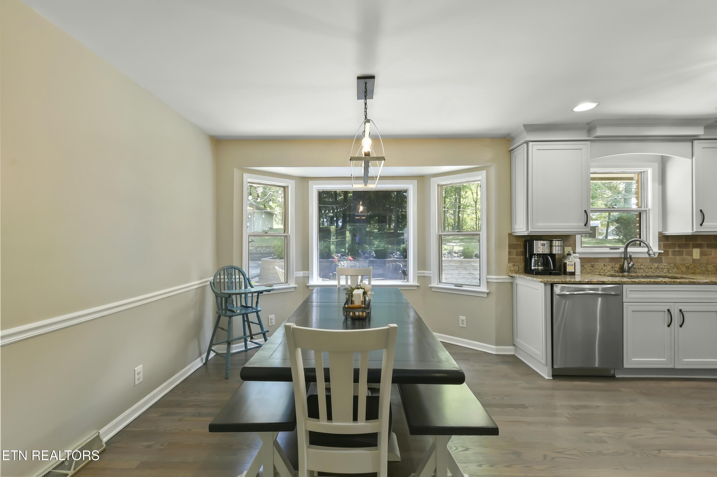 1517 Deerfield Way, LaFollette