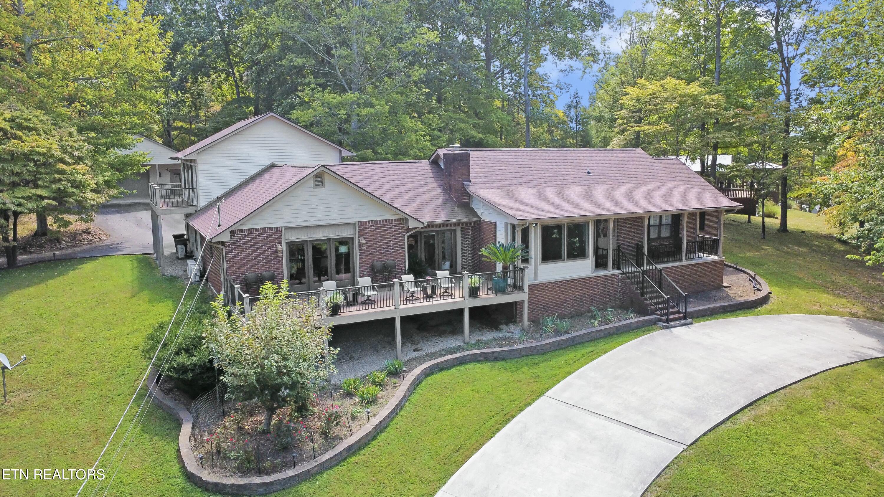 1517 Deerfield Way, LaFollette