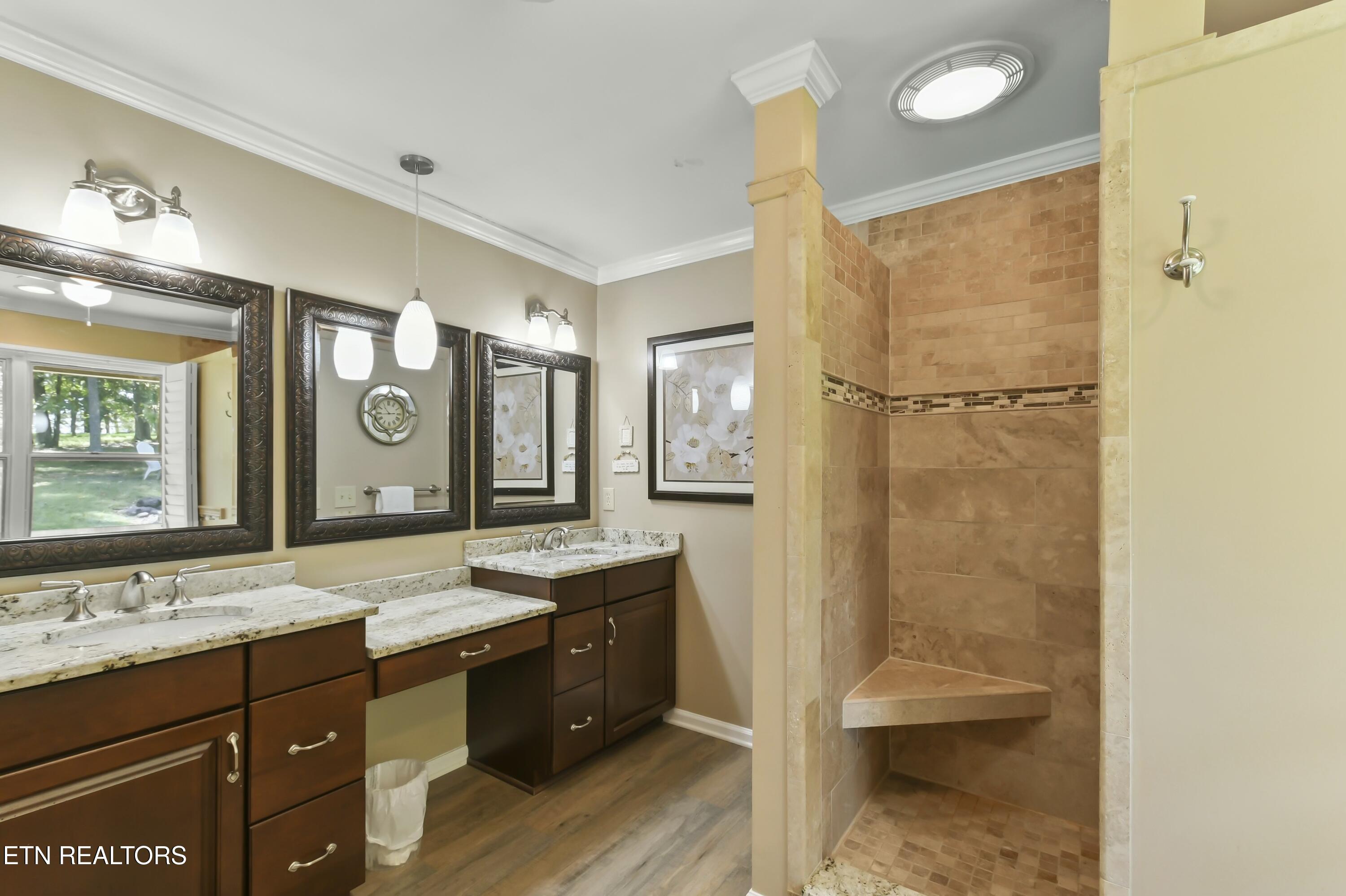 1517 Deerfield Way, LaFollette