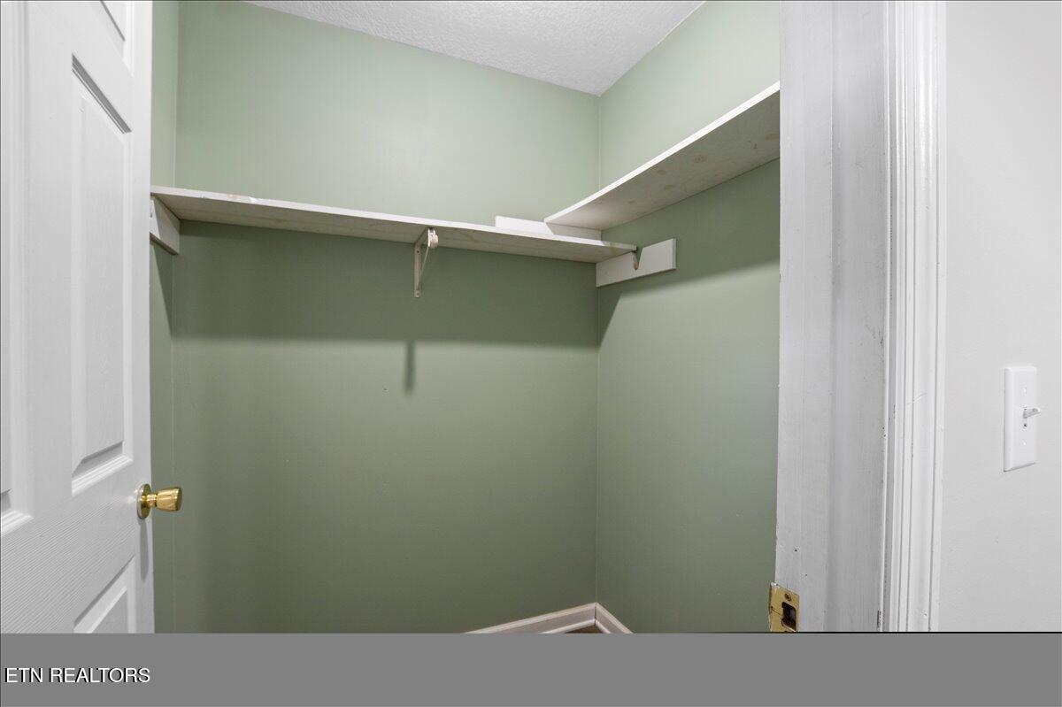 174 Sandy Hill Rd, LaFollette