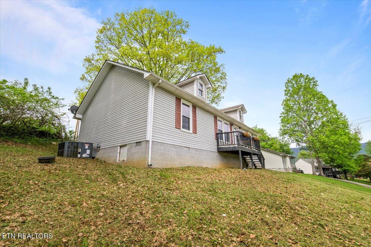 174 Sandy Hill Rd, LaFollette