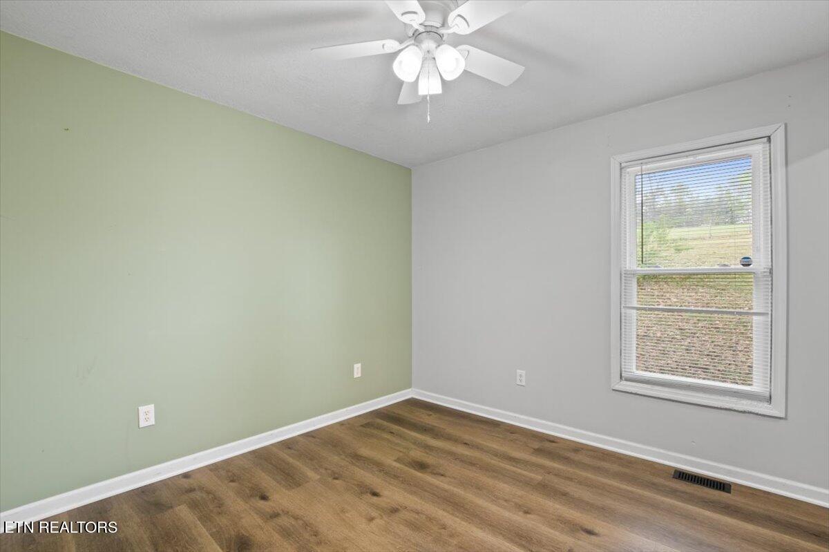 174 Sandy Hill Rd, LaFollette