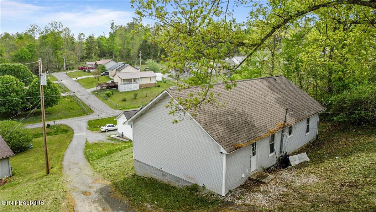 174 Sandy Hill Rd, LaFollette