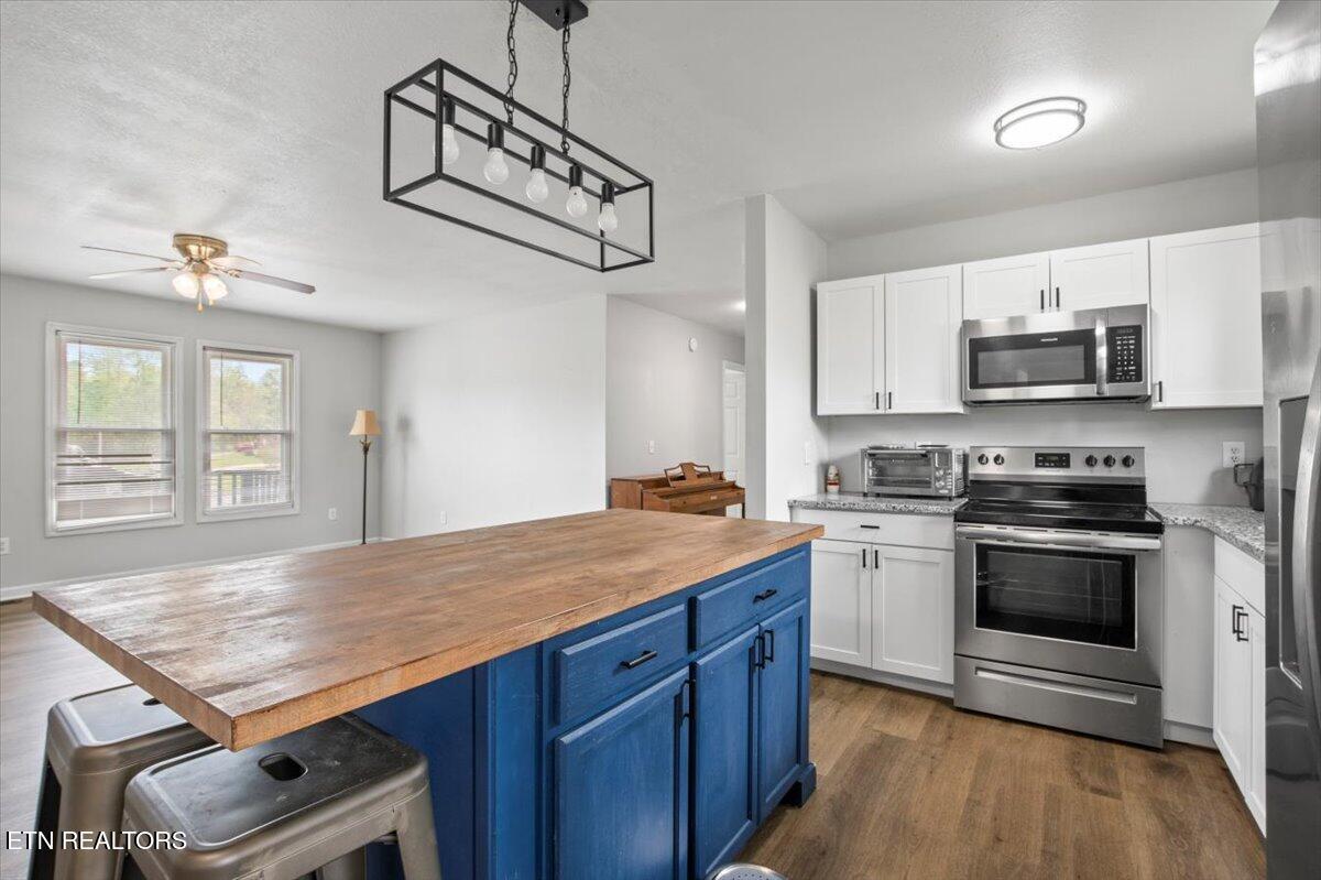 174 Sandy Hill Rd, LaFollette