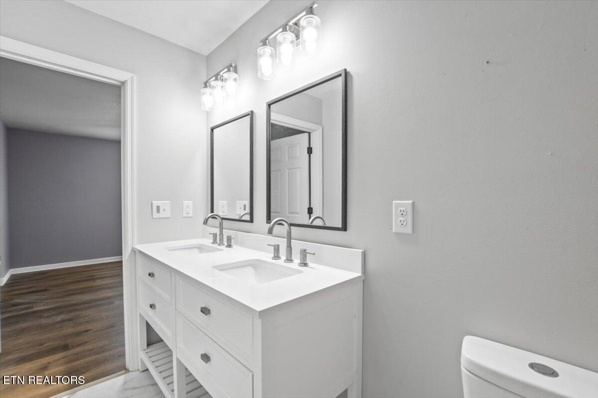 174 Sandy Hill Rd, LaFollette