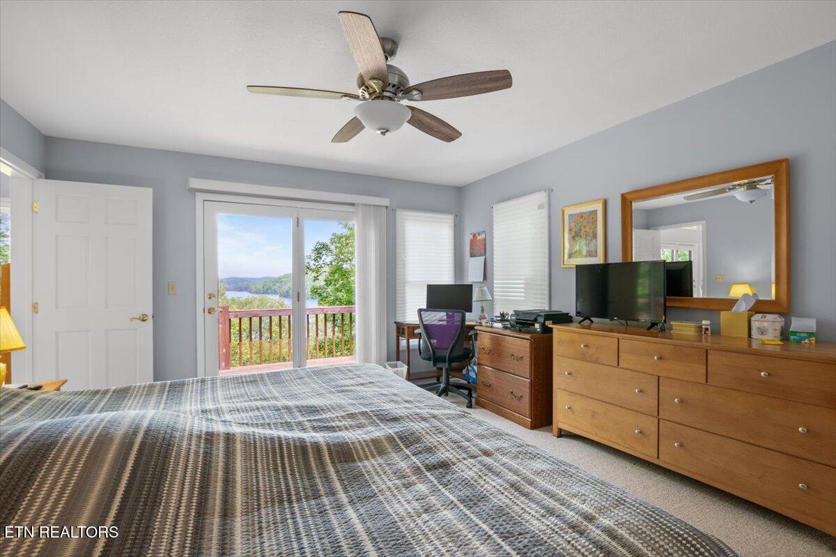 334 Little Buck Lane, LaFollette