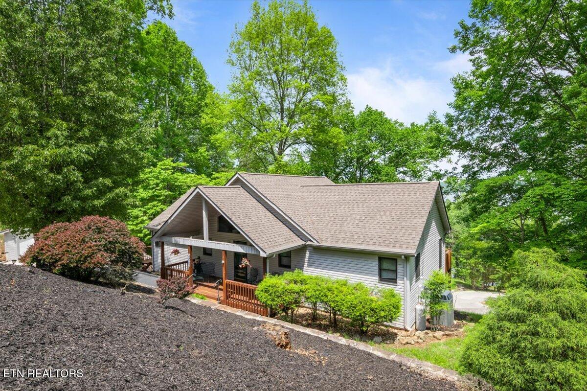 334 Little Buck Lane, LaFollette