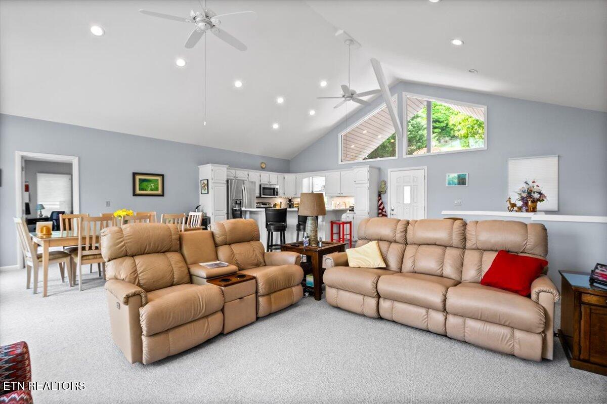 334 Little Buck Lane, LaFollette