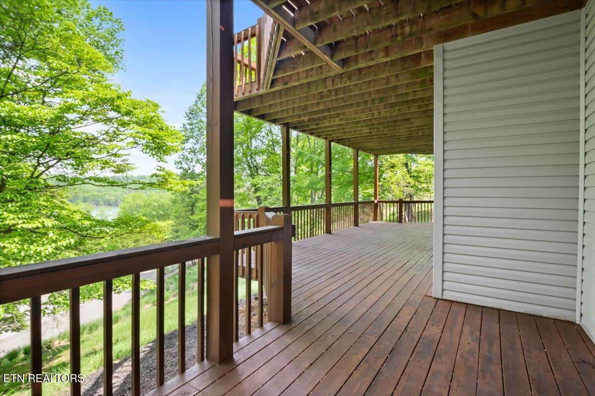 334 Little Buck Lane, LaFollette