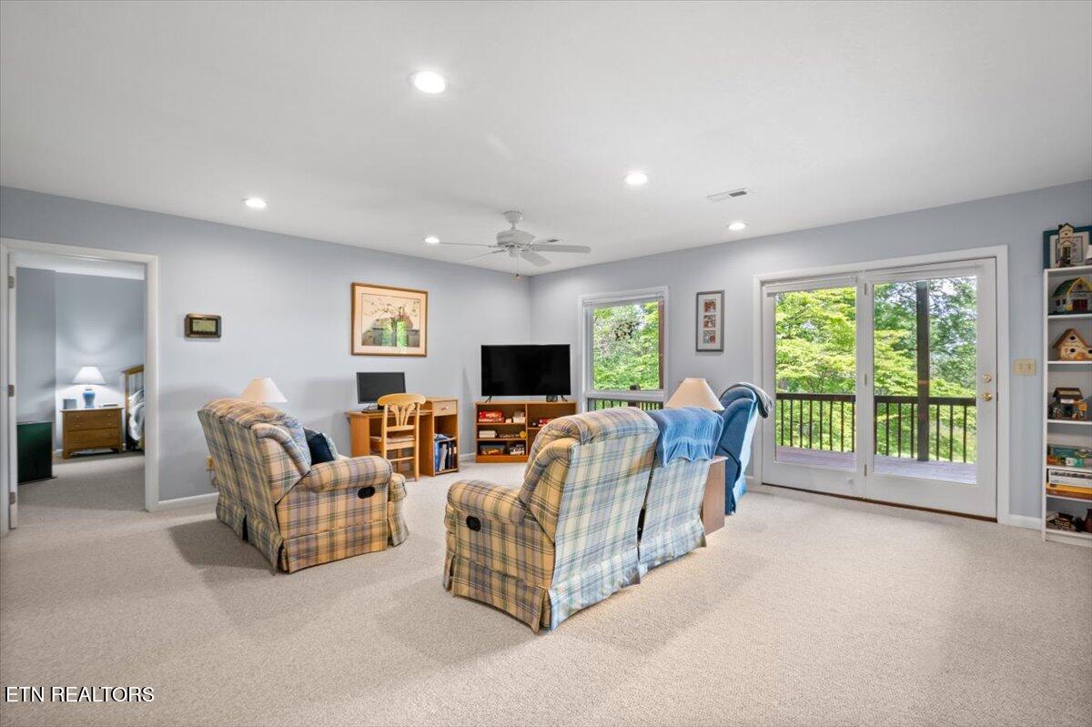 334 Little Buck Lane, LaFollette