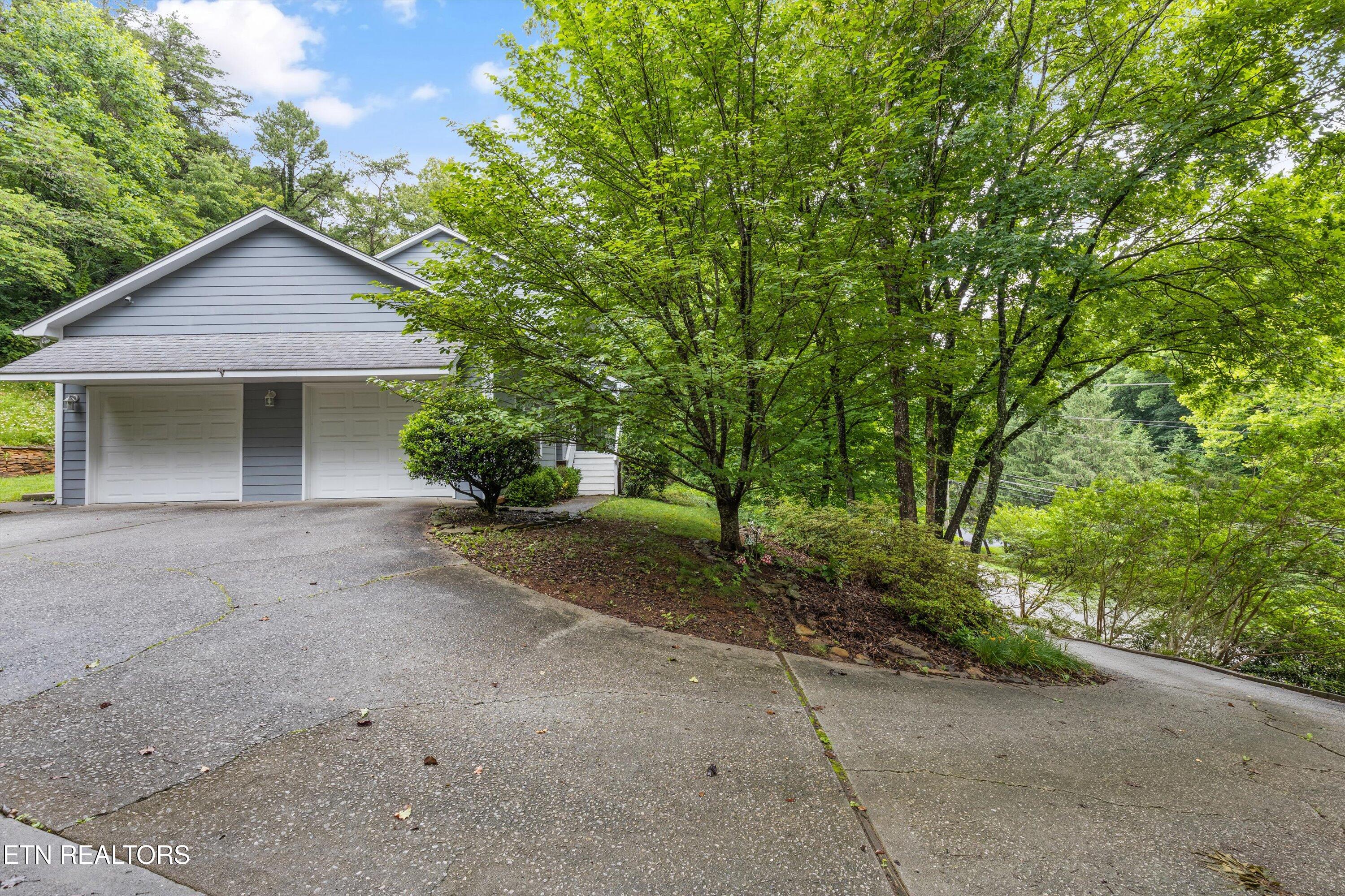 9417 George Williams Rd