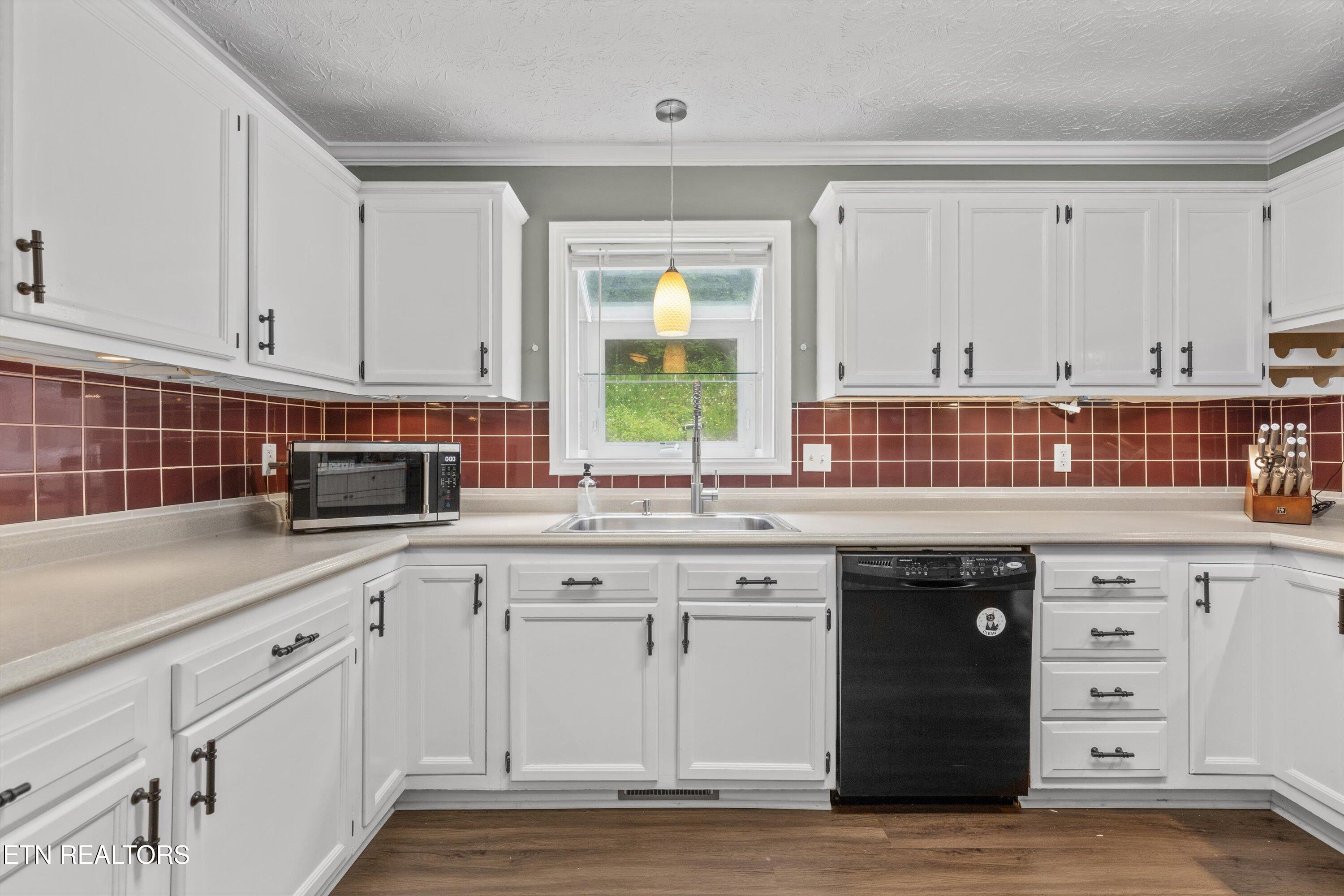 9417 George Williams Rd