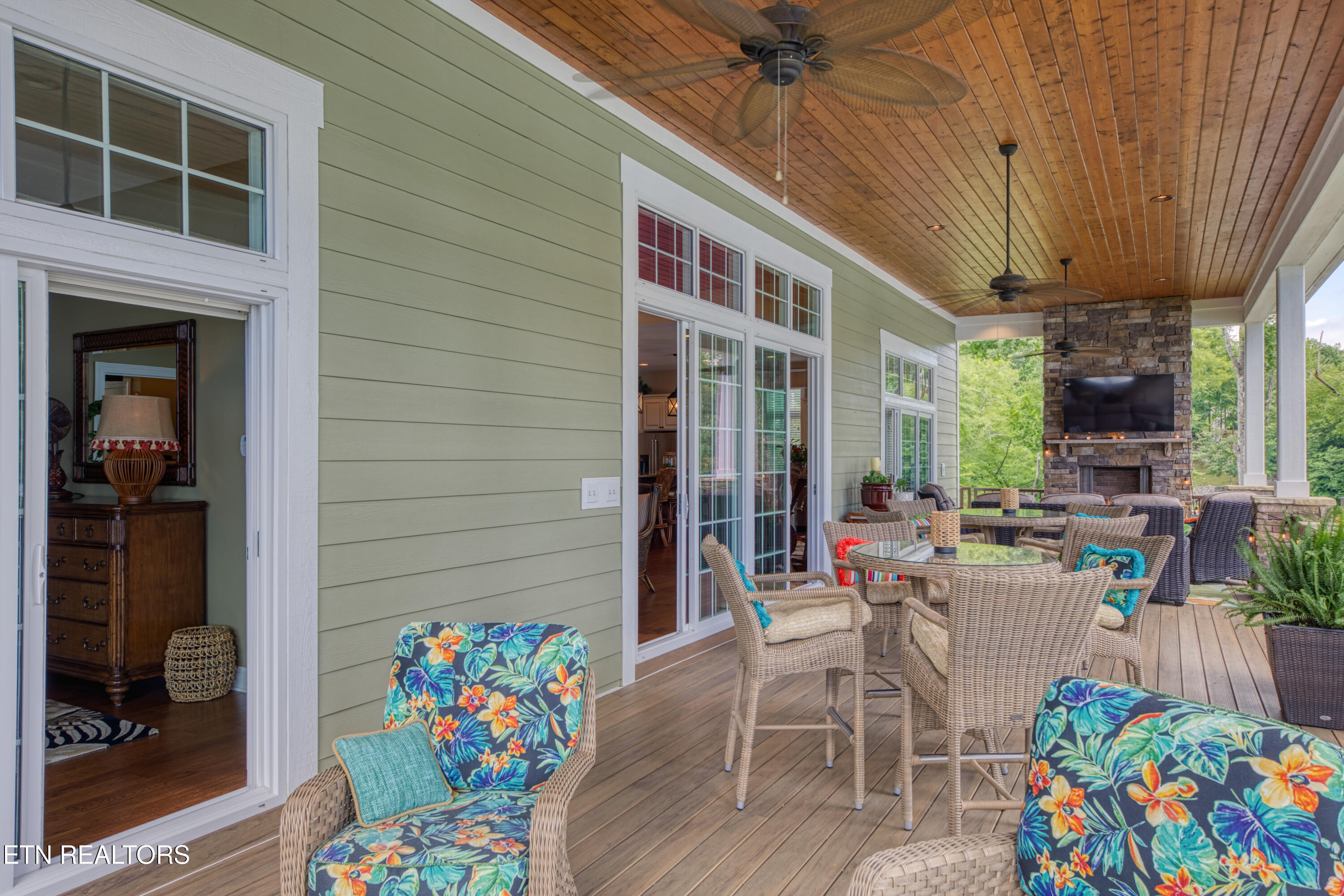 429 Hiawassee View Drive