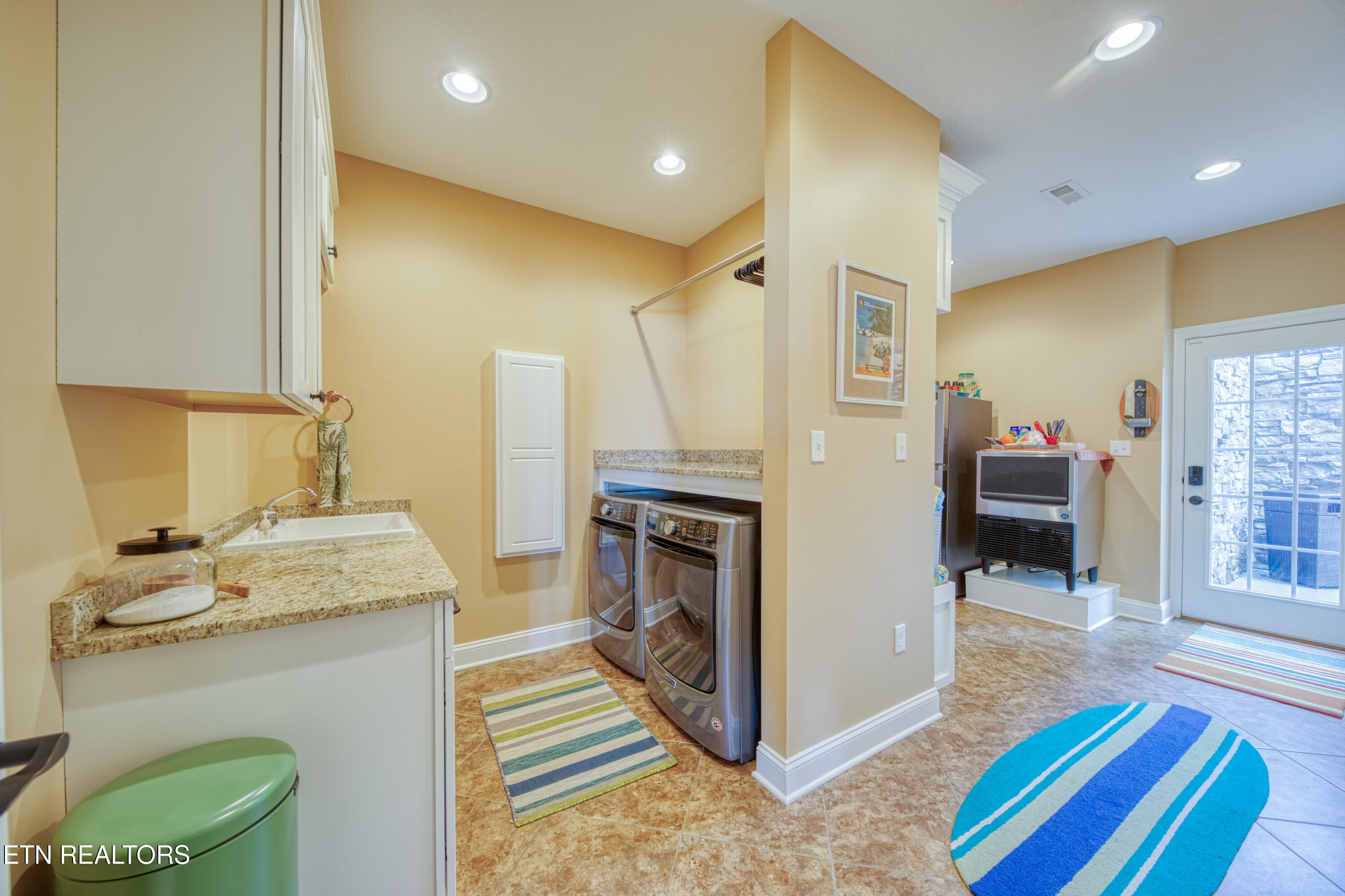 429 Hiawassee View Drive