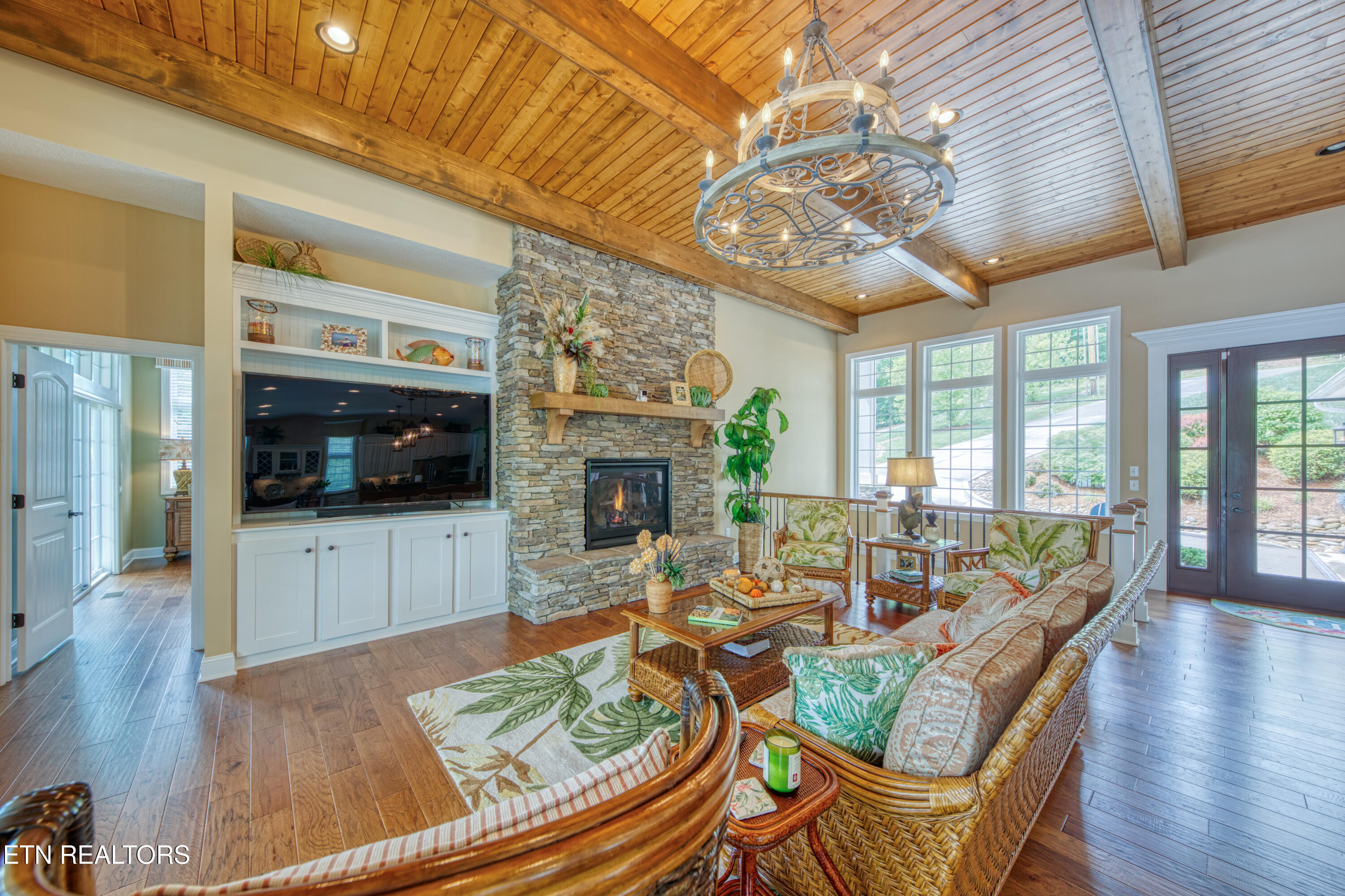 429 Hiawassee View Drive