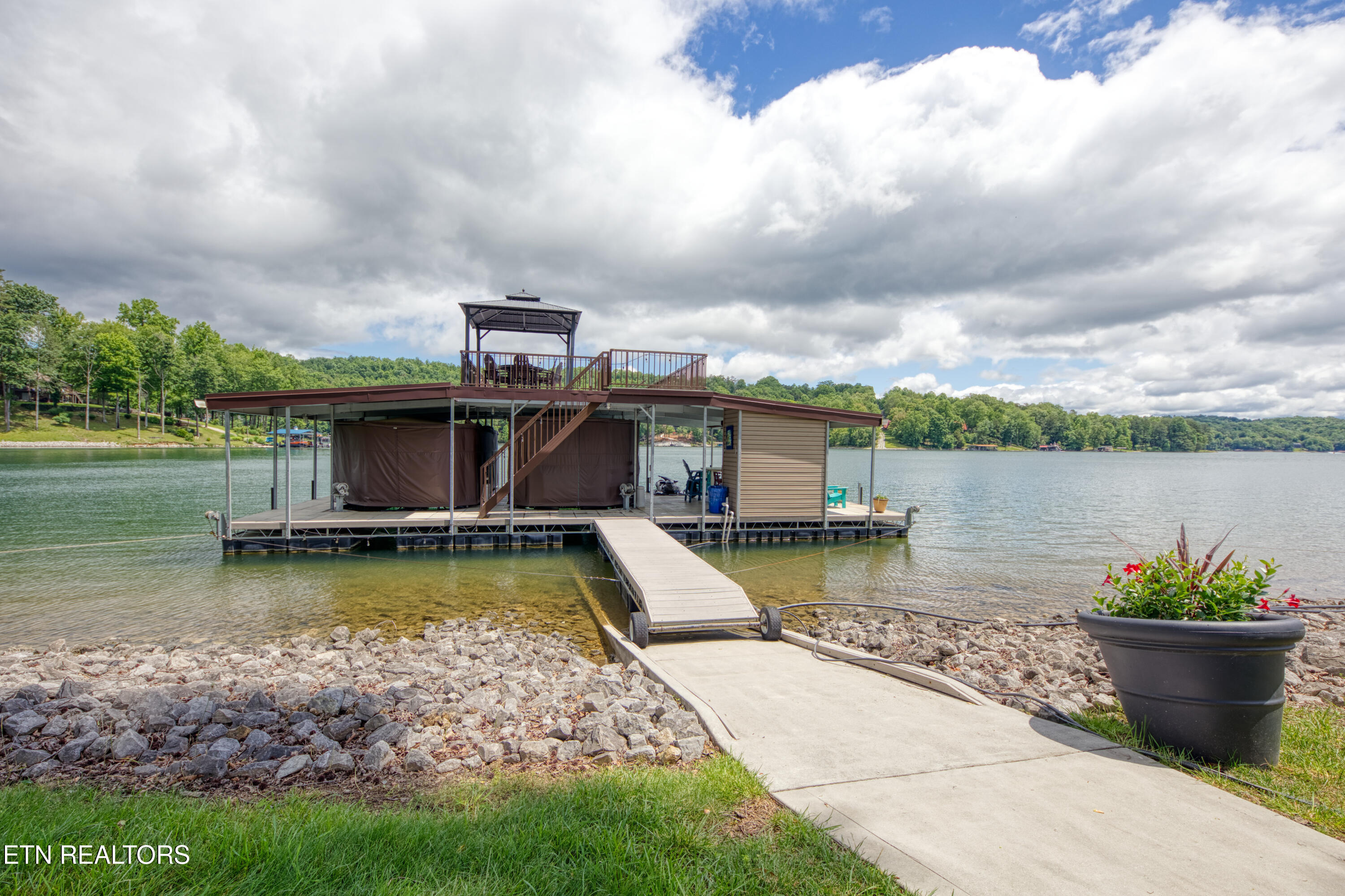 429 Hiawassee View Drive