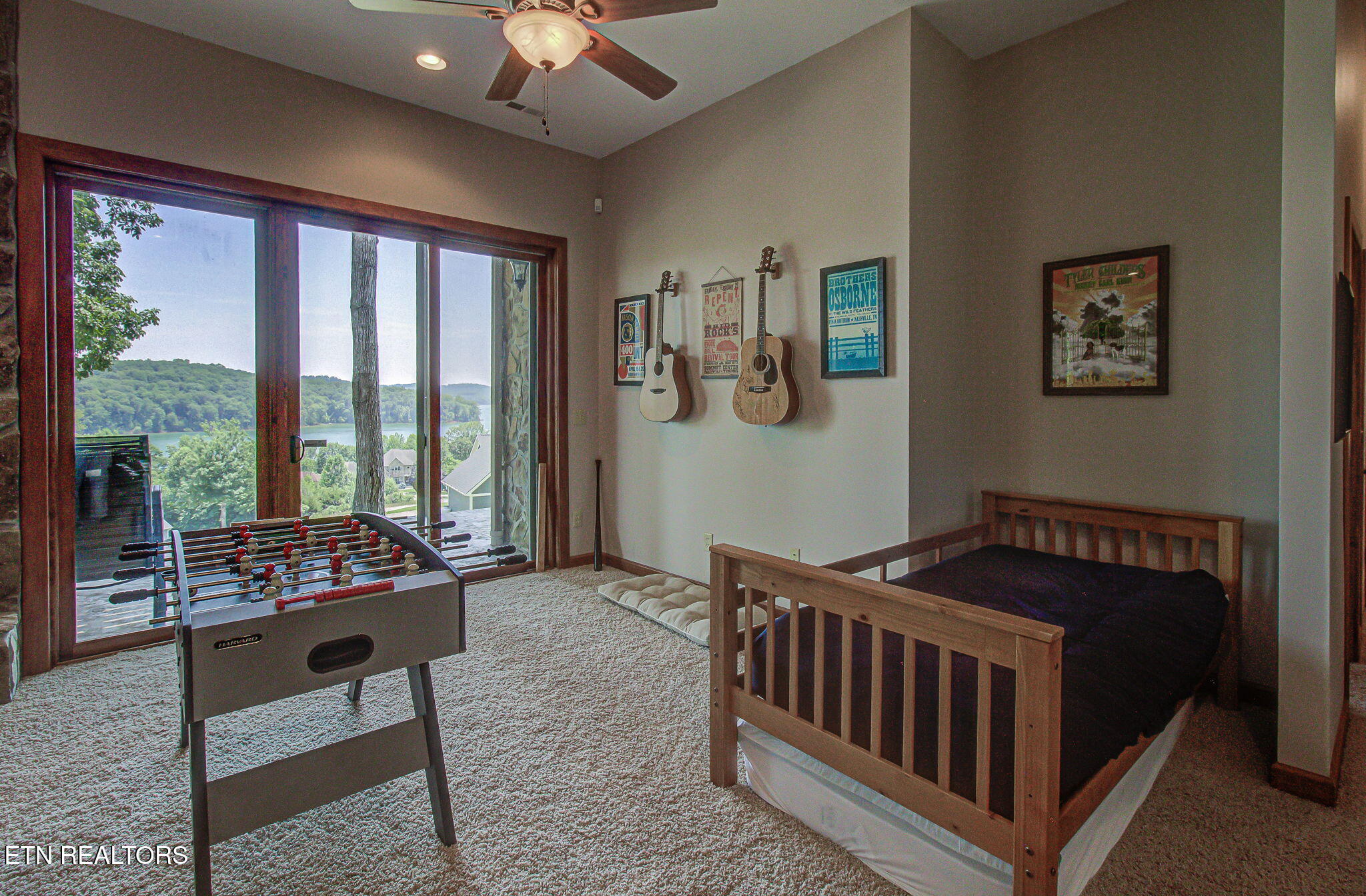 226 Mountain Crest Drive, LaFollette