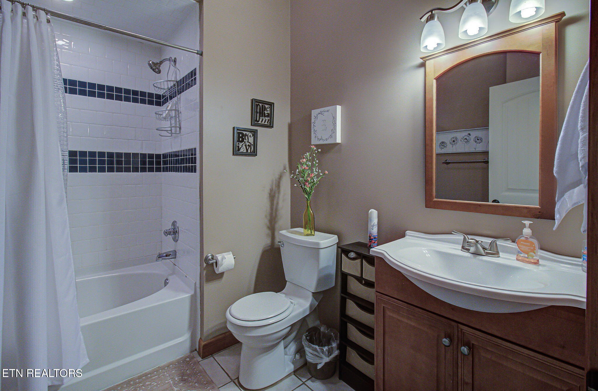 226 Mountain Crest Drive, LaFollette