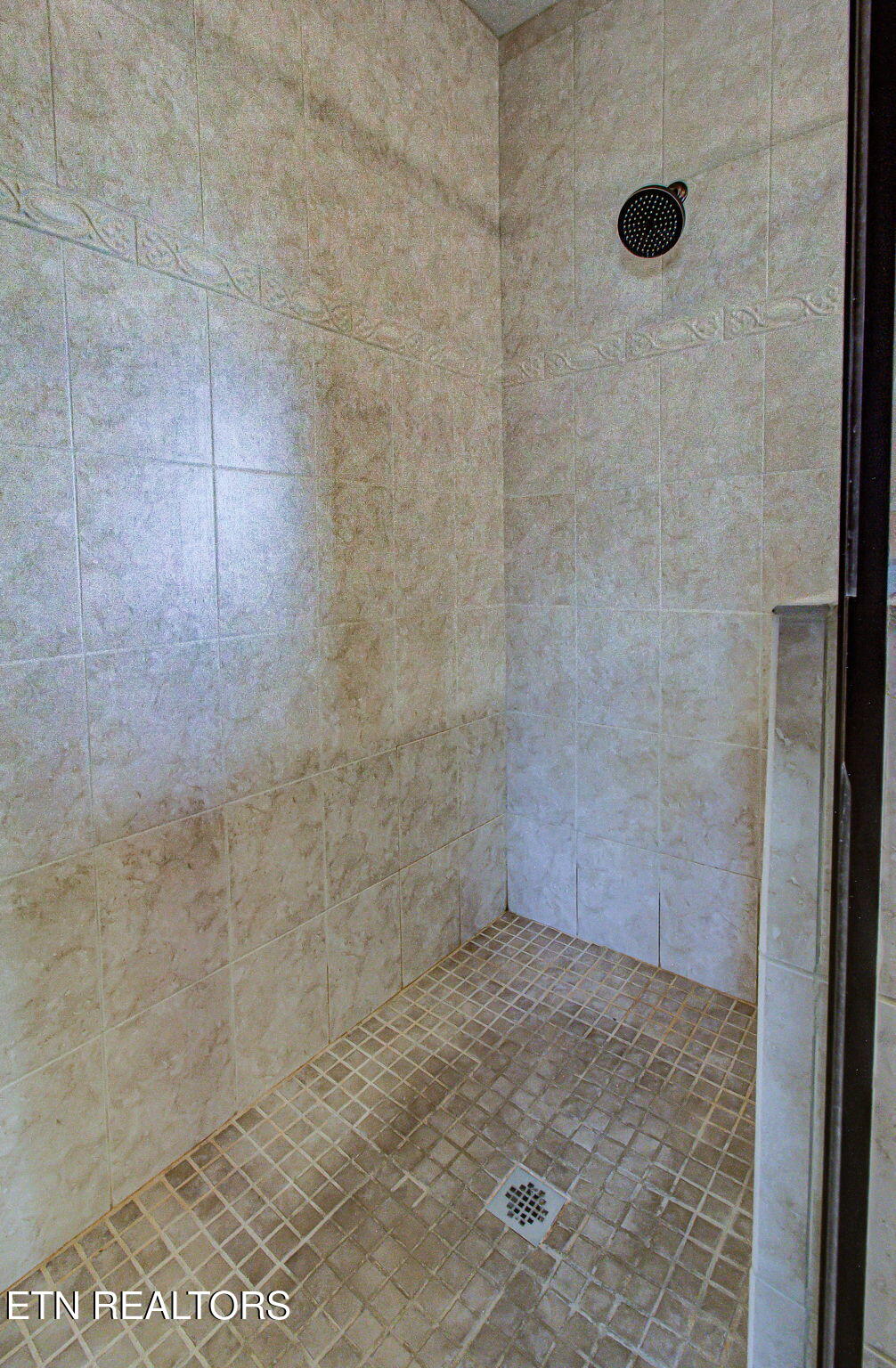 226 Mountain Crest Drive, LaFollette