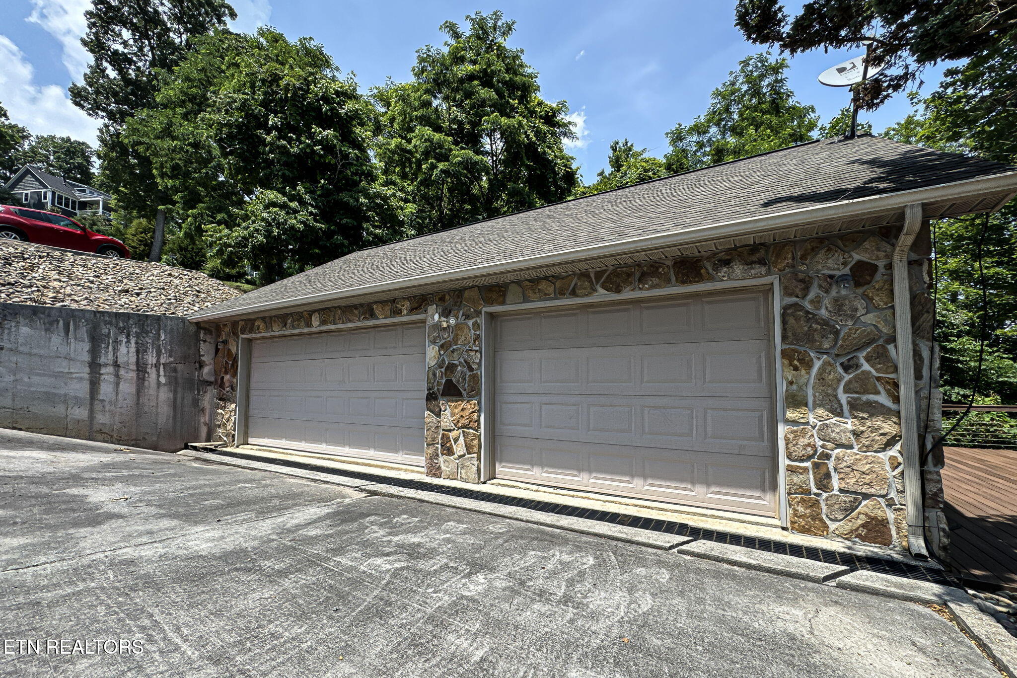 226 Mountain Crest Drive, LaFollette