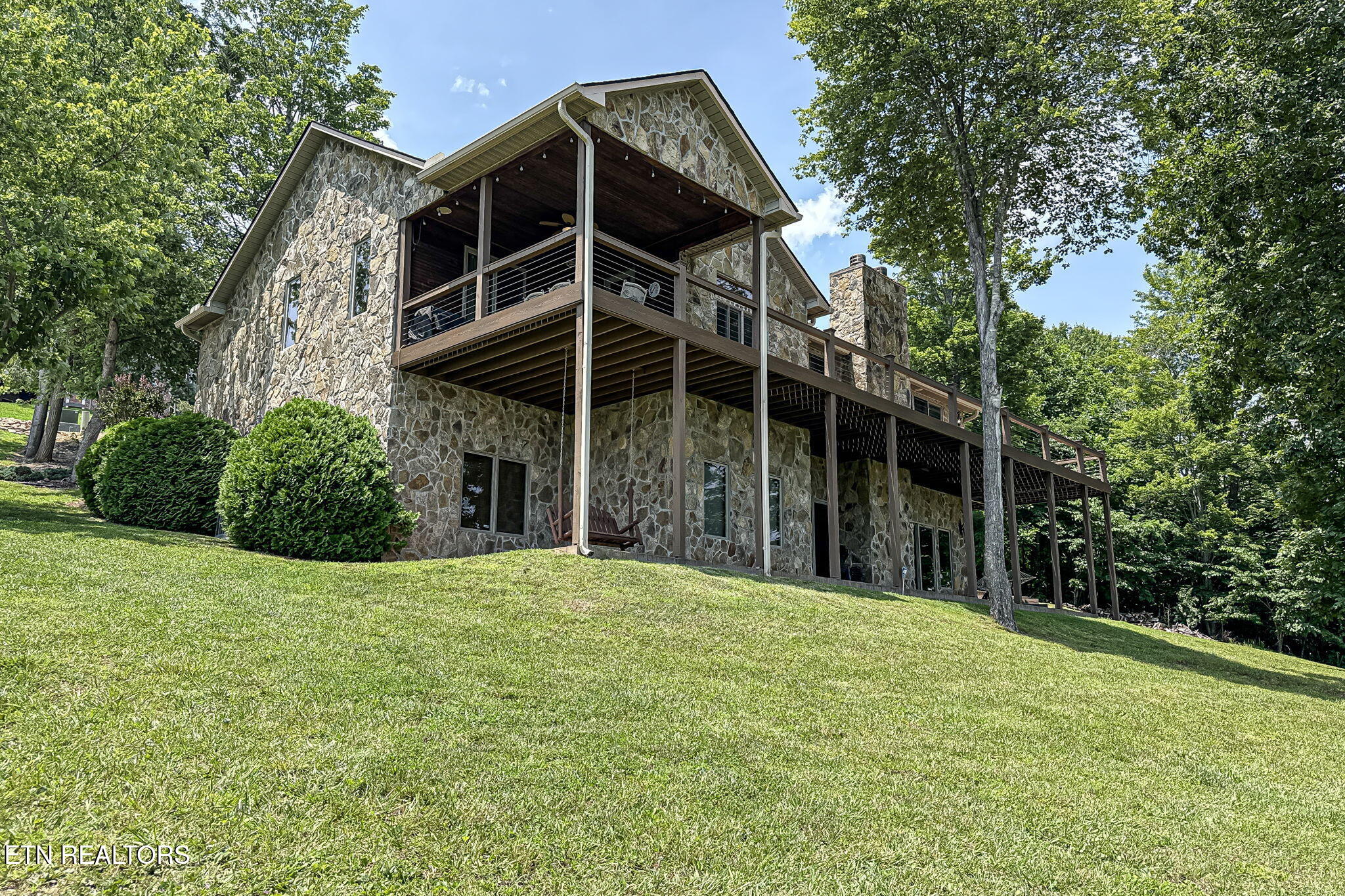 226 Mountain Crest Drive, LaFollette