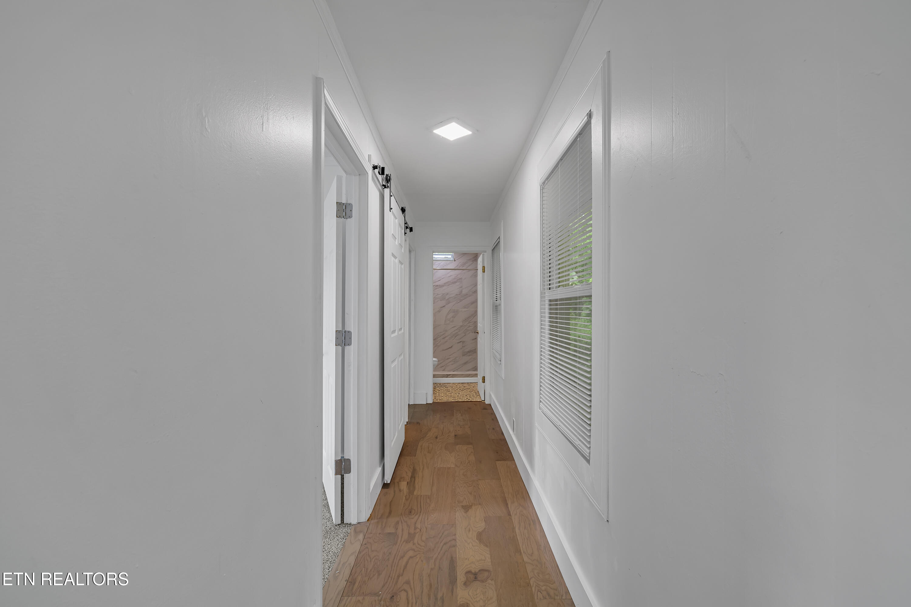 409 S Indiana Ave, LaFollette