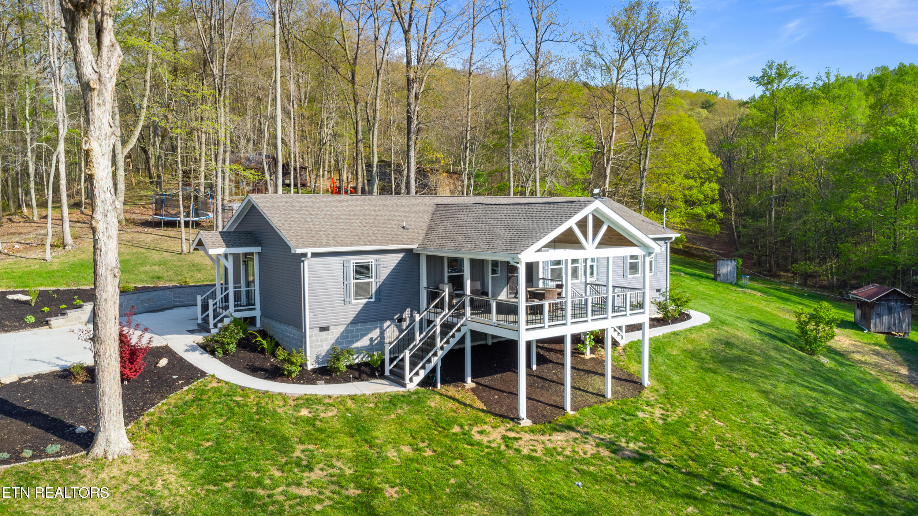 238 Mac Ivey Lane, LaFollette
