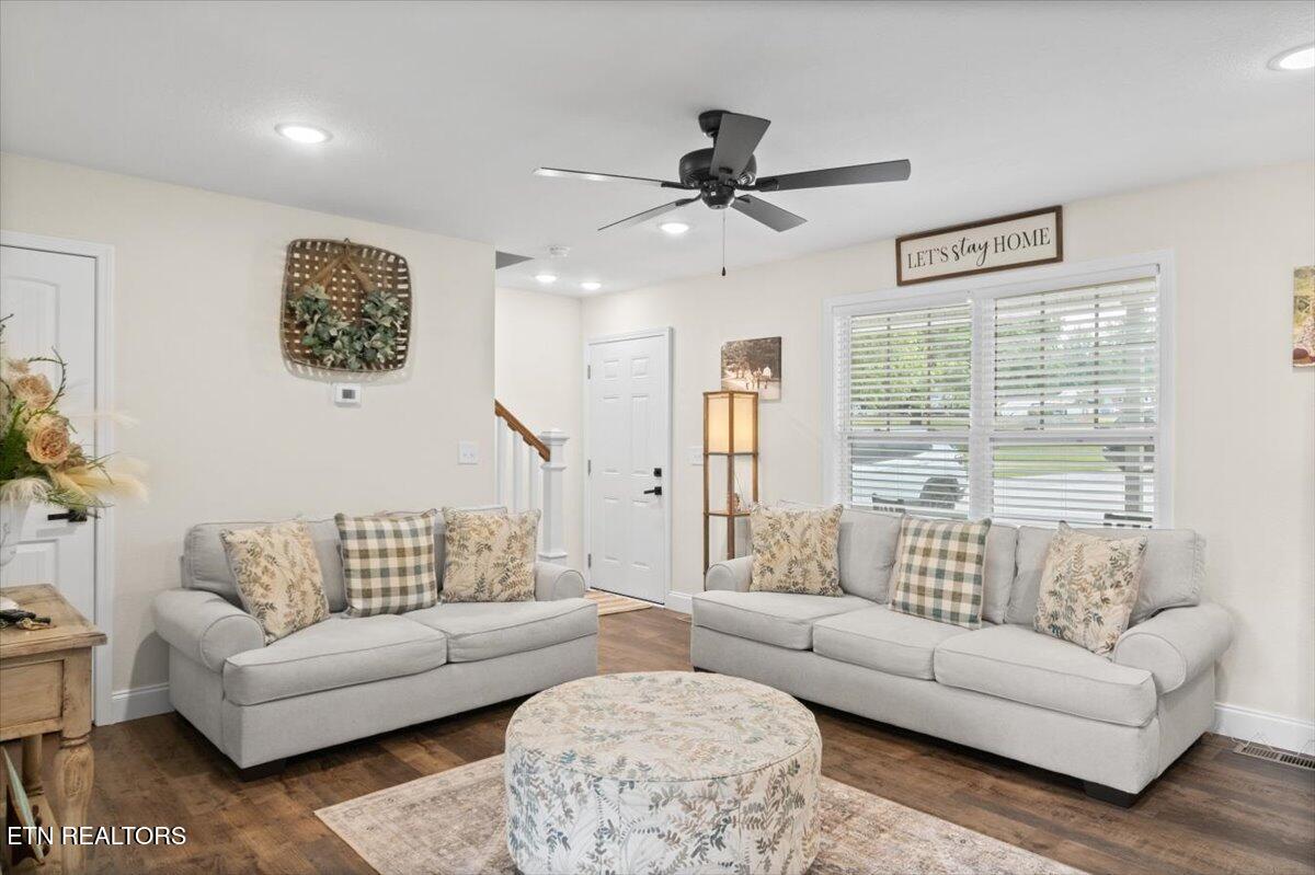 226 Hilldale Lane, LaFollette