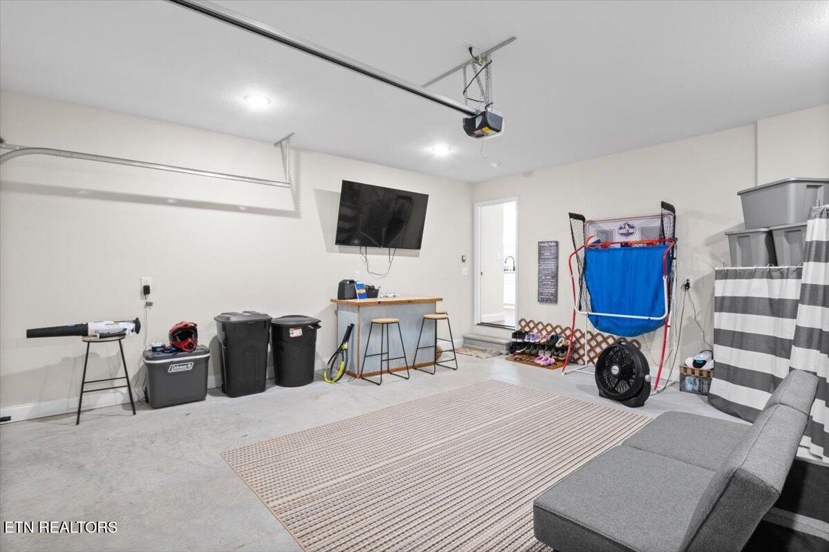 226 Hilldale Lane, LaFollette