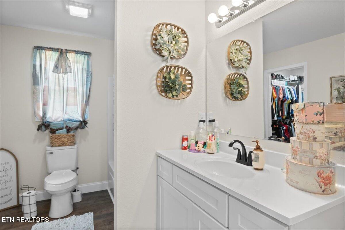 226 Hilldale Lane, LaFollette