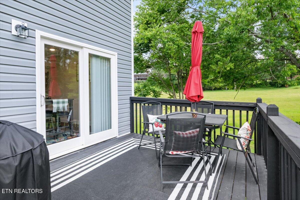 226 Hilldale Lane, LaFollette