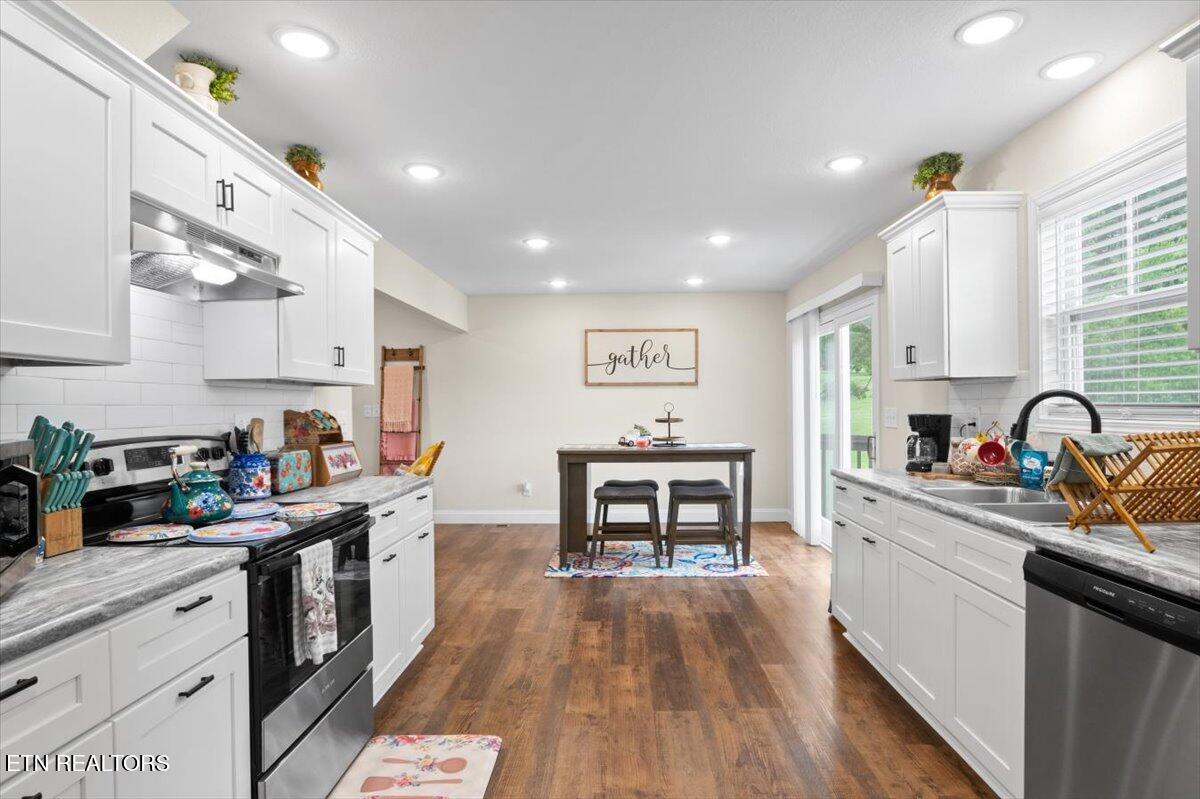 226 Hilldale Lane, LaFollette