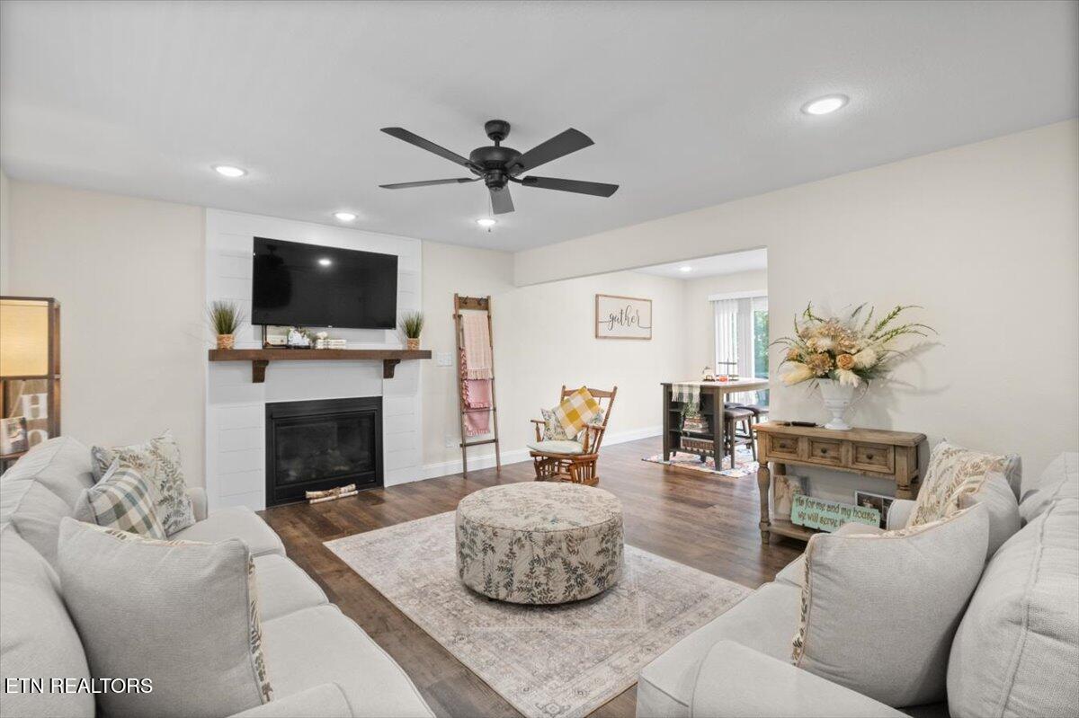 226 Hilldale Lane, LaFollette