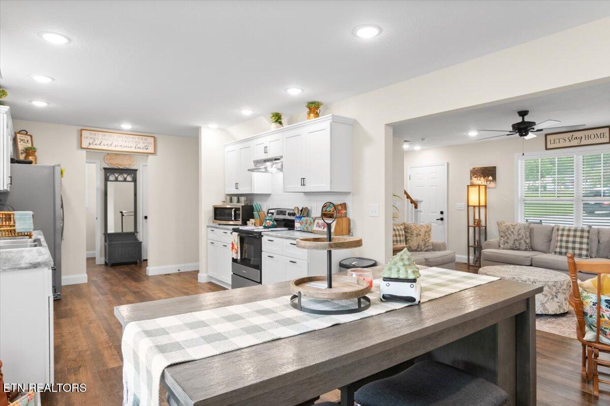 226 Hilldale Lane, LaFollette