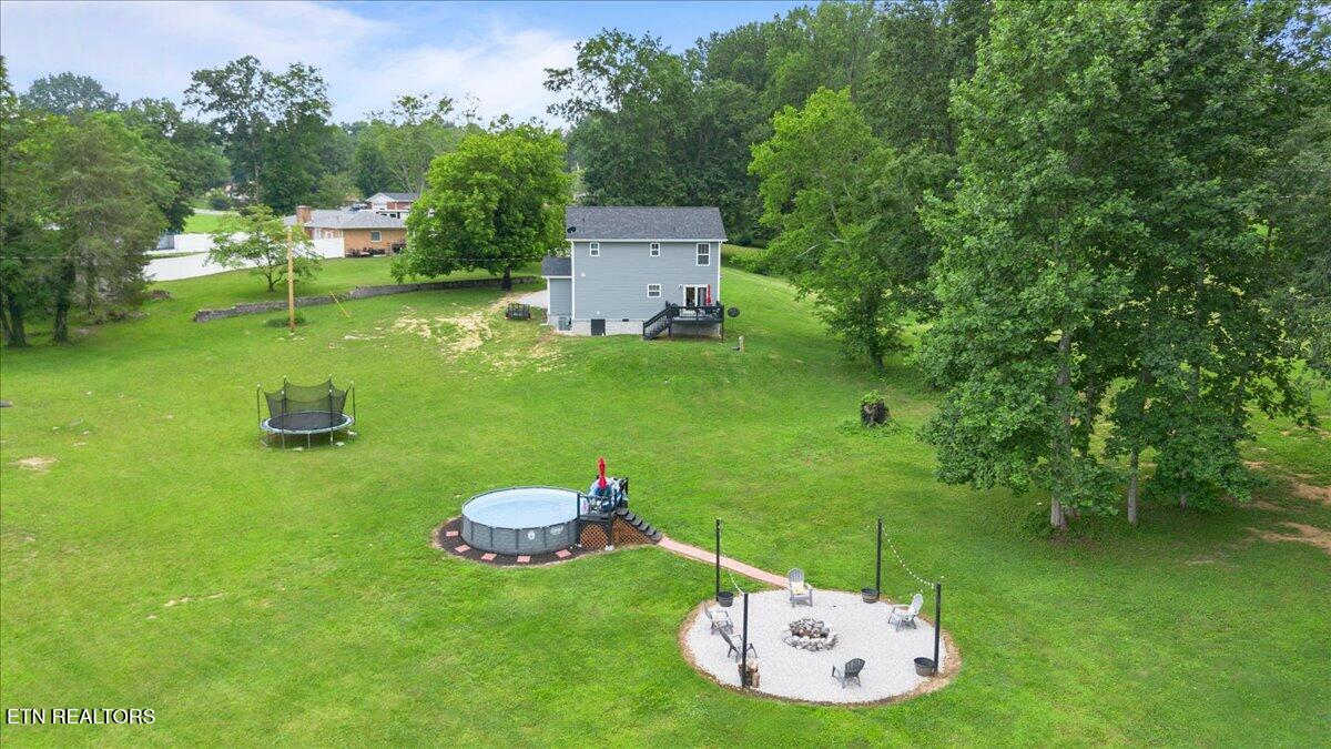 226 Hilldale Lane, LaFollette