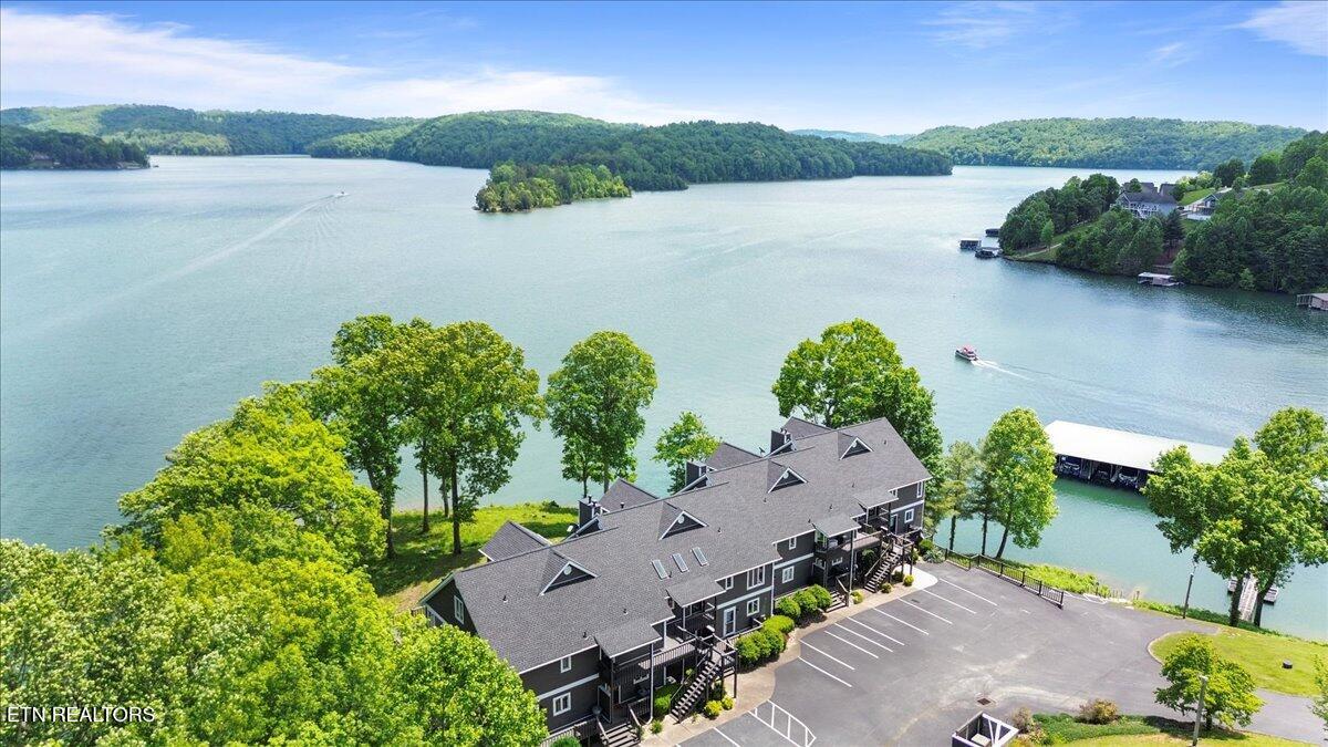 700 Shanghai Landing Lane, LaFollette