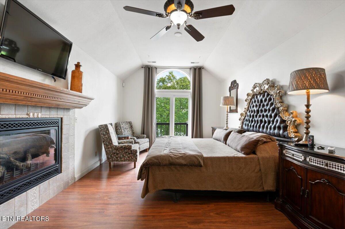 700 Shanghai Landing Lane, LaFollette
