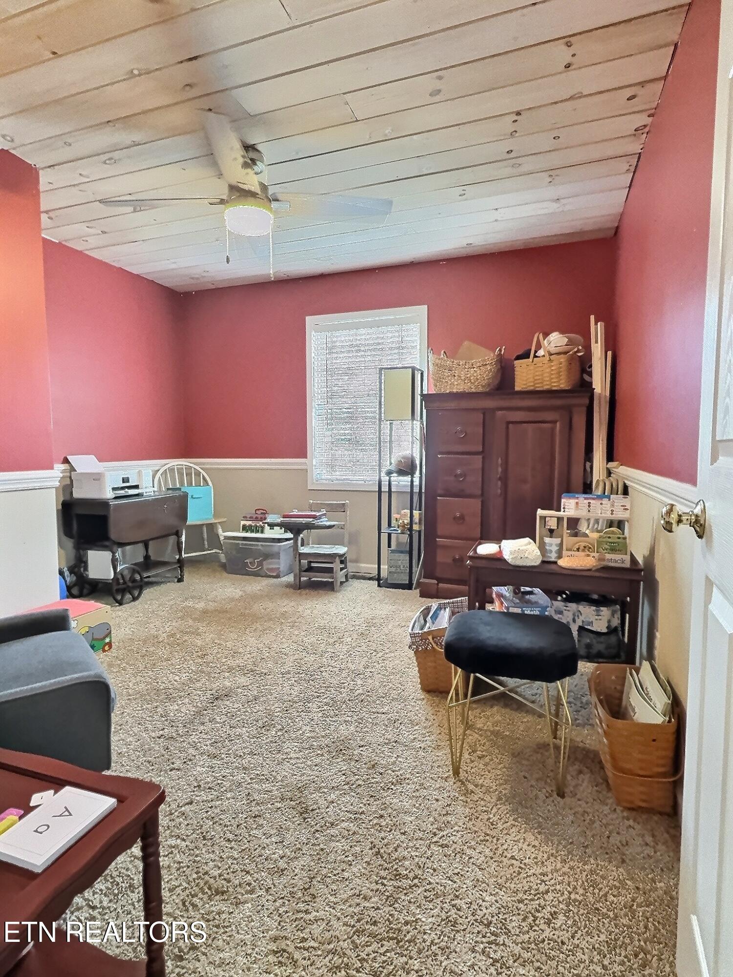 1292 Martin Lane, LaFollette