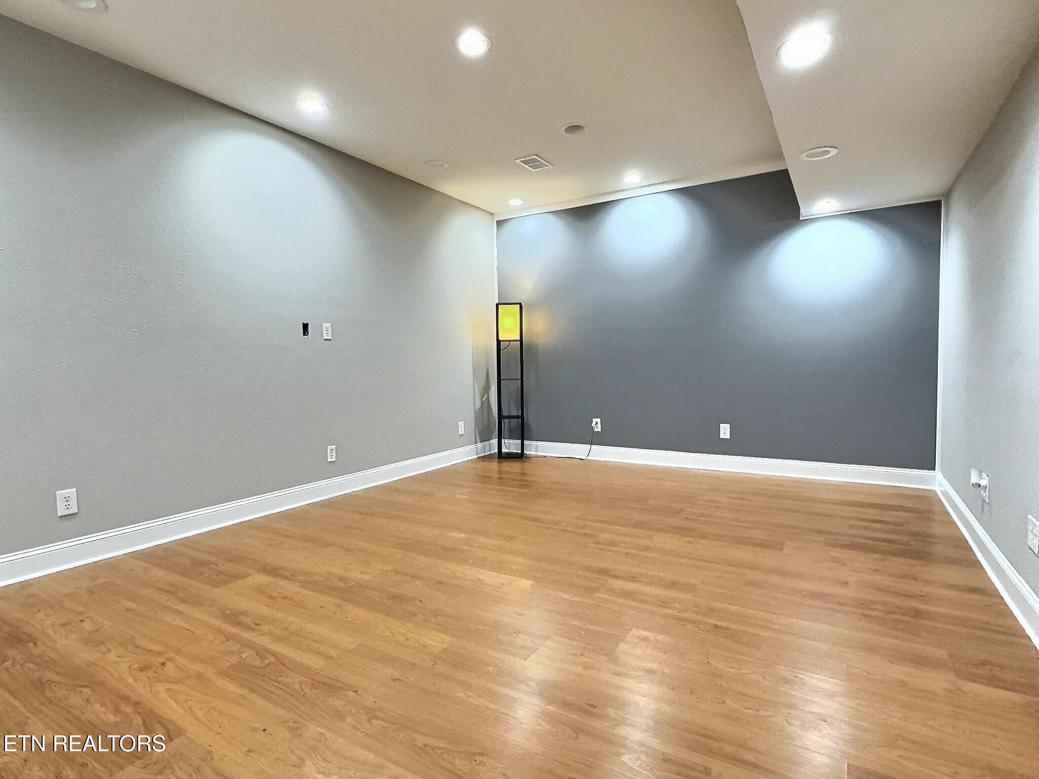 1292 Martin Lane, LaFollette