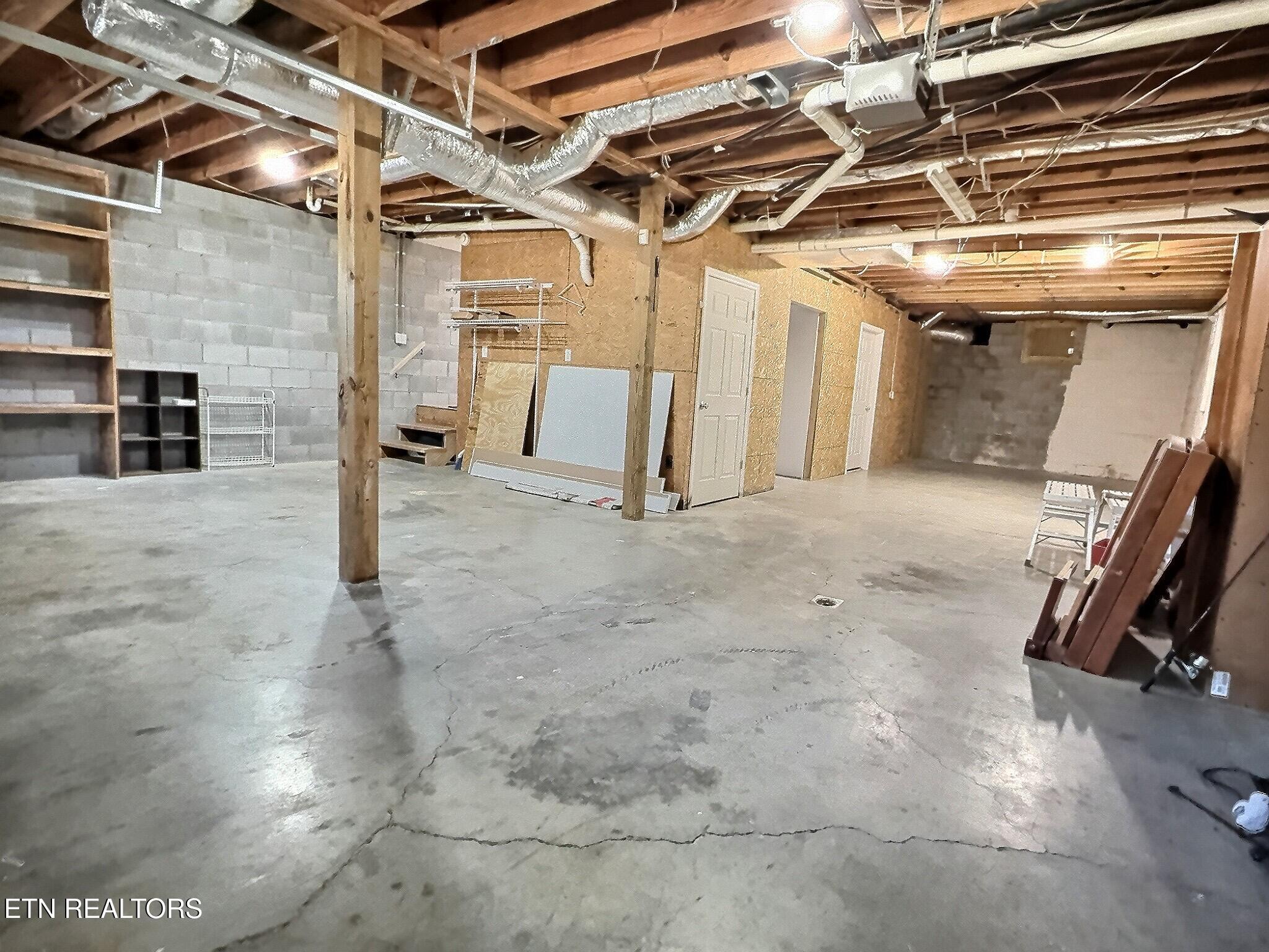 1292 Martin Lane, LaFollette