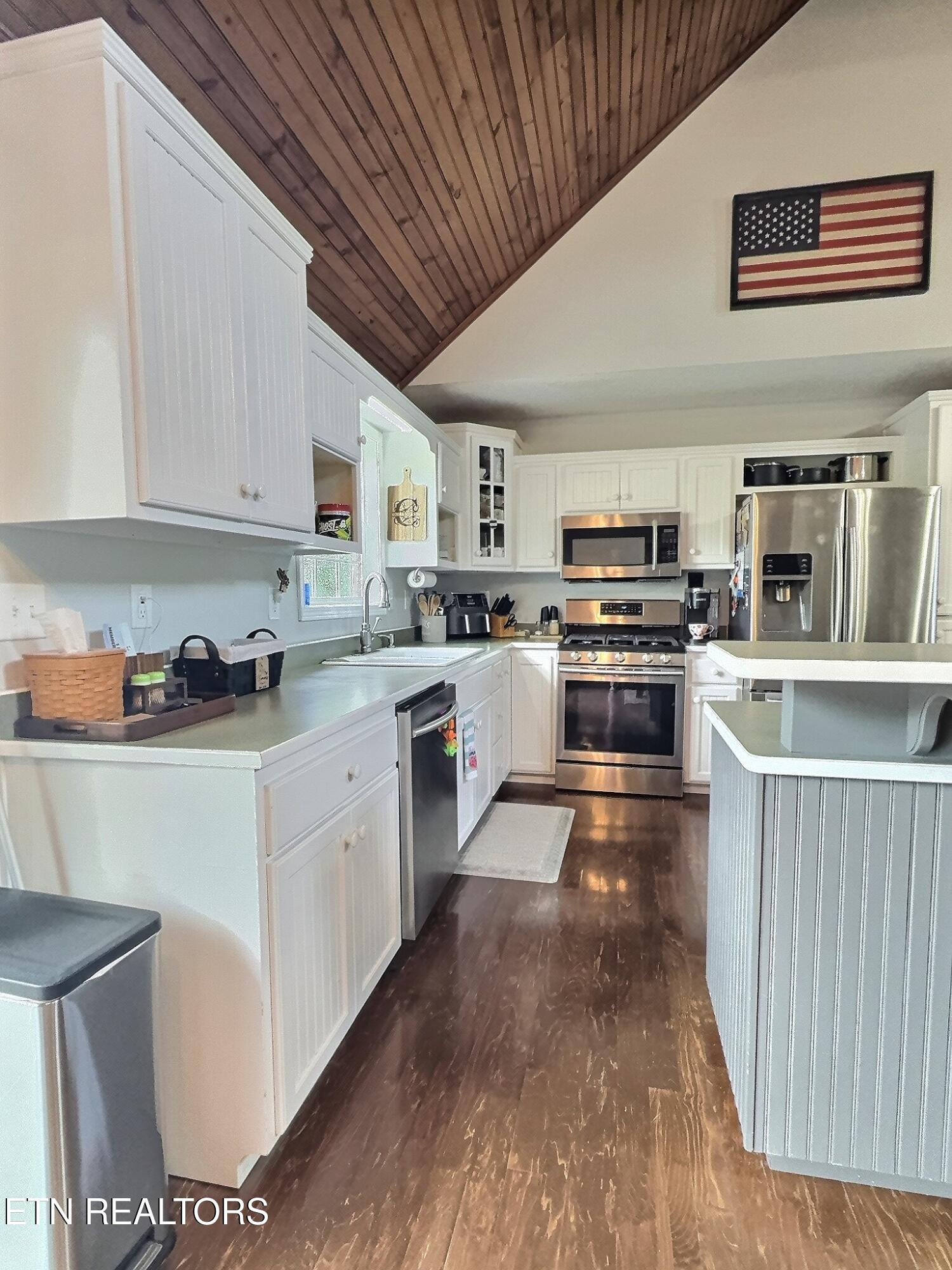 1292 Martin Lane, LaFollette